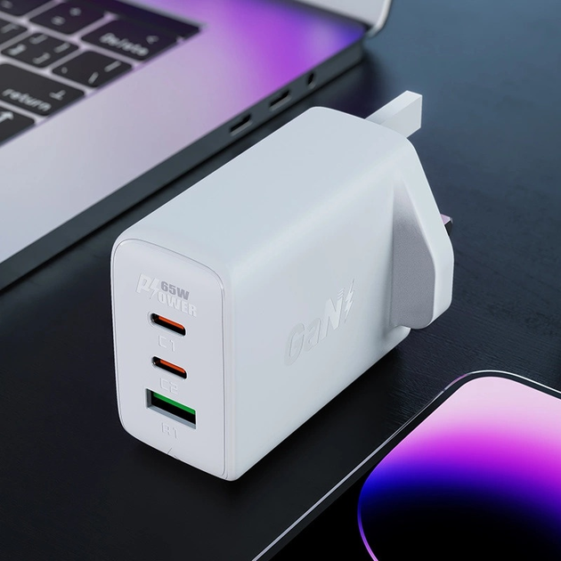 Ładowarka sieciowa Acefast A44 GaN PD 65W 2 x USB-C + 1 x USB-A wtyczka UK White (6974316281801) - obraz 3