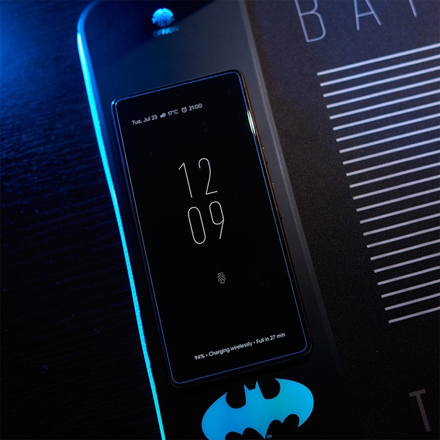 Podkładka gamingowa Numskull z ładowarką bezprzewodową i podświetleniem RGB Batman 30 x 80 cm (23MX4A) (5056280461531) - obraz 6