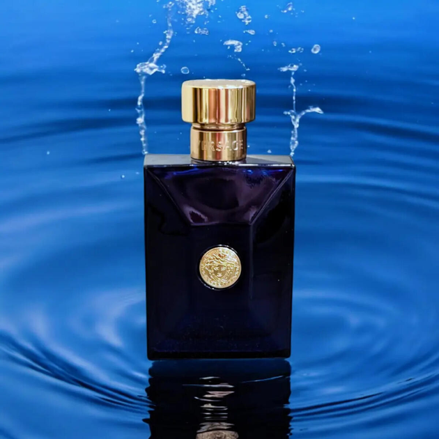 Набір для чоловіків Versace Dylan Blue Туалетна вода 50 мл + Бальзам після гоління 50 мл + Гель для душу 50 мл (8011003893522) - зображення 3