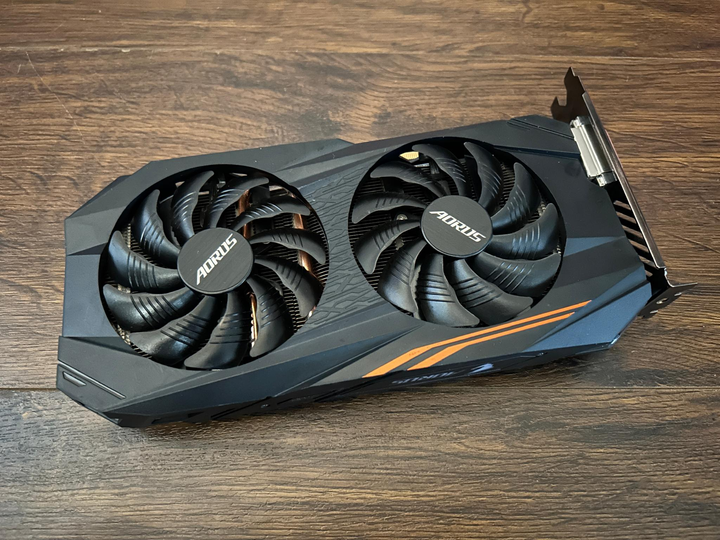 Видеокарта Gigabyte Radeon RX 580 8Gb Aorus GDDR5 Б/У – фото, отзывы ...