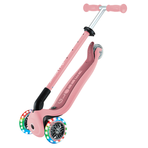 Дитячий самокат 3в1 з сидінням та додатковими колесами Globber Go Up Active Lights 360 пастельно-рожевий (749-310) - изображение 14