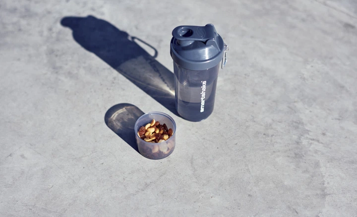 Шейкер спортивний SmartShake Slim 500ml Gray - изображение 5