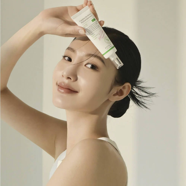 Сонцезахисний крем для обличчя Axis-Y Complete No-Stress Physical Sunscreen V.3 Spf 50+/PA++++ 50 мл (8809634610119) - зображення 3