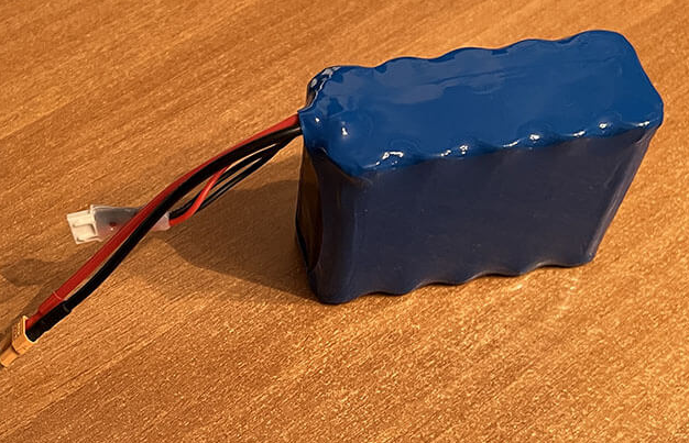 Високострумний аккумулятор для прикормового кораблику Delfin Дельфін. 13500mAh 2s 8.4v. - изображение 2