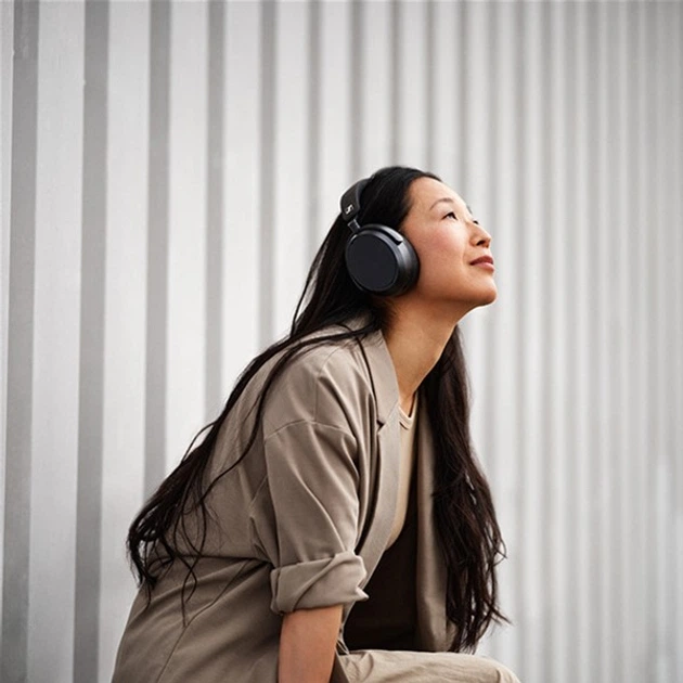 Навушники Sennheiser Momentum 4 Wireless Black (509266) - зображення 8