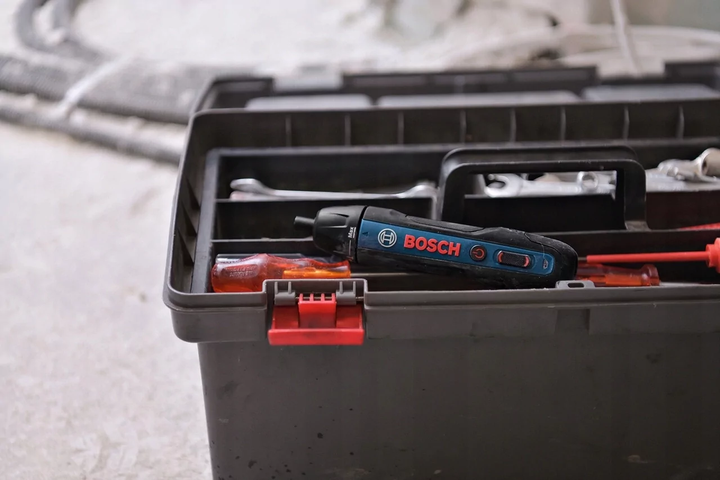 Профессиональная аккумуляторная отвертка Bosch GO 2 : встроенный АКБ 3,6 V 1,5 Аh, 360 об/мин-1, 25 бит - Фото 8 Профессиональная аккумуляторная отвертка Bosch GO 2 : встроенный АКБ 3,6 V 1,5 Аh, 360 об/мин-1, 25 бит - изображение 8