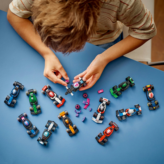 Конструктор LEGO Minifigures Колекційні автомобілі для перегонів F1 29 деталей (71049) - зображення 3