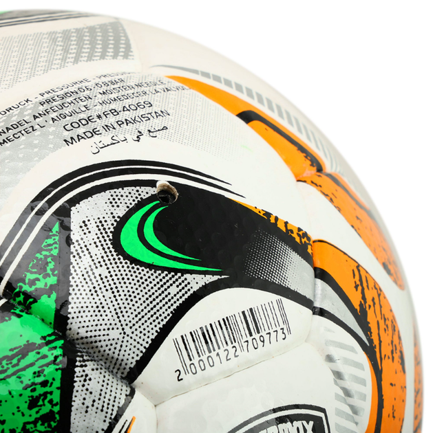 М'яч футбольний професійний ручне прошиття PU №5 SOCCERMAX FB-4069 (PU, біло-зелений) - Фото 6 М'яч футбольний професійний ручне прошиття PU №5 SOCCERMAX FB-4069 (PU, біло-зелений) - изображение 6