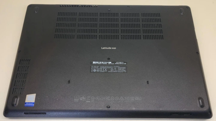 Ноутбук Dell Latitude 5580 i7-7820HQ/16gb/512gb/15.6 FHD IPS/WIN 11Pro Б/В - Фото 4 Ноутбук Dell Latitude 5580 i7-7820HQ/16gb/512gb/15.6 FHD IPS/WIN 11Pro Б/В - зображення 4