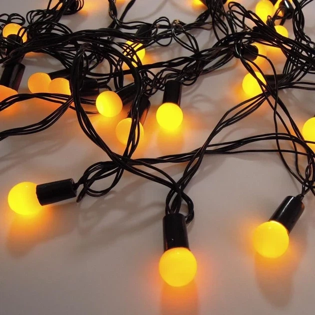 Кімнатна гірлянда світлодіодна на вікно 3 на 2 метри 200 Led тепле світло у вигляді кульок модель RD248 - зображення 3