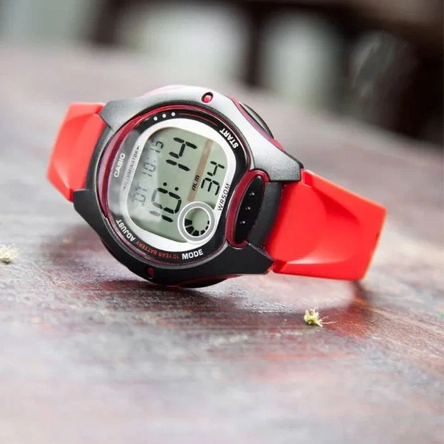 Наручные часы Casio LW-200-4A Черные\Серый циферблат\Красный ремешок - Фото 5 Наручные часы Casio LW-200-4A Черные\Серый циферблат\Красный ремешок - изображение 5