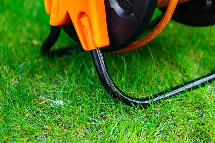 Підставка для садового шланга NEO Tools пластикова до 60 м 1/2" шланга 15-791 (5907558451344) - зображення 9