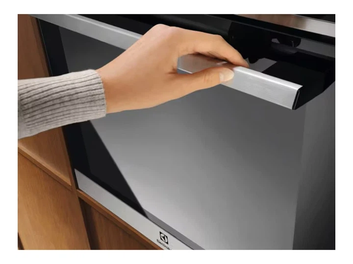 Духовка електрична Electrolux EOE8P38X - изображение 3