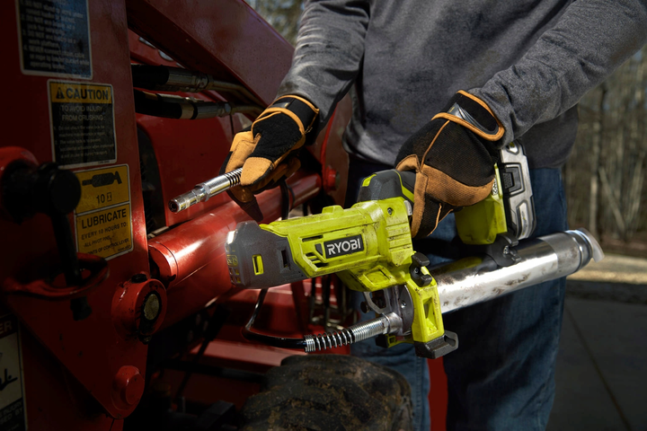 Pistolet smarujący Ryobi ONE+ R18GG-0 18V 690 Bar solo (bez akumulatora i ładowarki) (5133004643) - obraz 3