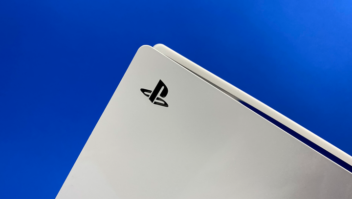 Набор Консоль Sony PlayStation 5 Slim Digital Edition 1TB White Б/У + Геймпад Беспроводной DualSense 2шт + Зарядное Устройство Проводной для DualSense - изображение 5