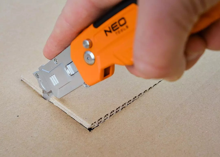 Nóż NEO Tools ze składanym ostrzem trapezowym 63-708 (5907558477153) - obraz 14