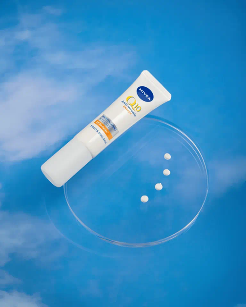 Крем для шкіри навколо очей Nivea Q10 Energy живильний 15 мл (4006000090825) - зображення 4