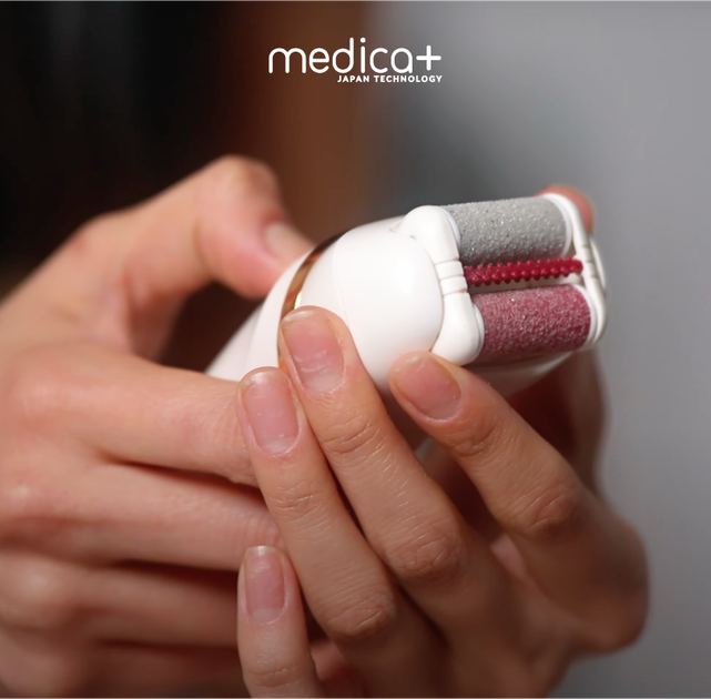 Электрическая роликовая пилка-пемза 4в1 Medica+ BodyControl 4v1 - Фото 2 Электрическая роликовая пилка-пемза 4в1 Medica+ BodyControl 4v1 - изображение 2