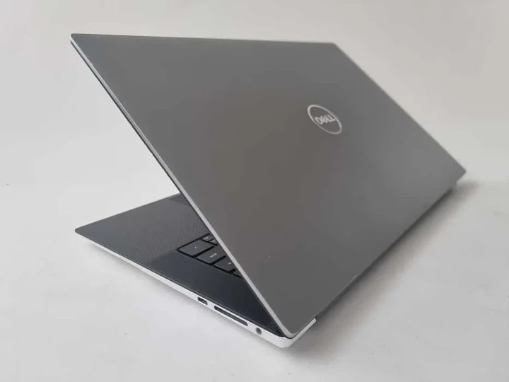 Ноутбук Dell Precision 5560 I7 11850H/RTX T1200/RAM 16GB/SSD 512GB/UHD 4K Б\В - зображення 7