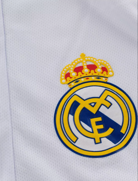 Футбольна форма Real Madrid BELLINGHAM (Реал Мадрид Белингем), сезон 24/25 з гетрами (розмір 34-38) та щитками, розмір 22 на зріст 125-130 см, біла (R-03-BL-WT-22) - Фото 9 Футбольна форма Real Madrid BELLINGHAM (Реал Мадрид Белингем), сезон 24/25 з гетрами (розмір 34-38) та щитками, розмір 22 на зріст 125-130 см, біла (R-03-BL-WT-22) - изображение 9