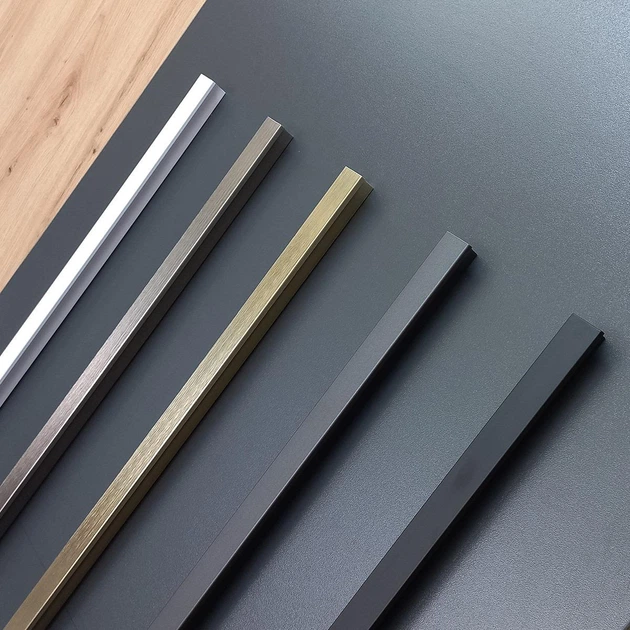 Золотая ручка для шкафа Long J 1200мм накладная брашированная