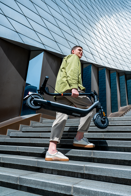 Електросамокат Segway Ninebot E2 E II Black (AA.05.14.01.0004) - зображення 11
