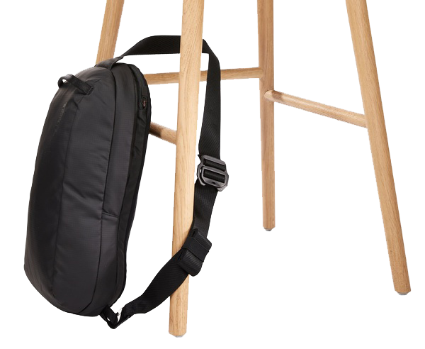 Cумка через плече Thule Tact Sling 8L Crossbody Bag TACTSL-08 (Black) (7113157) - Фото 6 Cумка через плече Thule Tact Sling 8L Crossbody Bag TACTSL-08 (Black) (7113157) - изображение 6