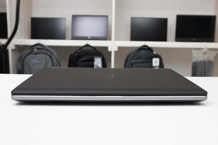 Ноутбук Dell Precision 7710 | 17.3" FHD IPS | i7-6820HQ | Quadro M4000M | 16RAM | 256SSD Б/В - Фото 6 Ноутбук Dell Precision 7710 | 17.3" FHD IPS | i7-6820HQ | Quadro M4000M | 16RAM | 256SSD Б/В - зображення 6