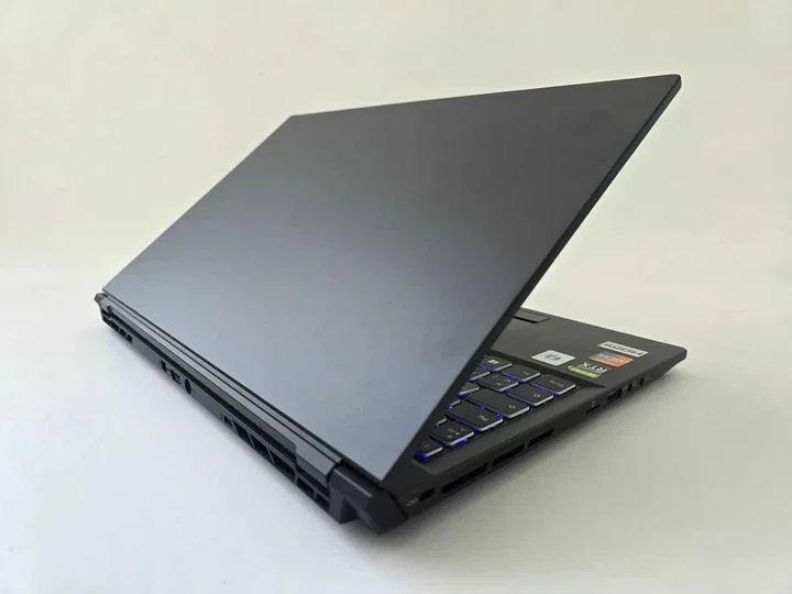 Ноутбук ігровий Clevo 15 I7 10870H/RTX 3070/RAM 16GB/SSD 500GB/240Hz Б\В - зображення 6