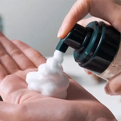 Пінка-мус для вмивання з азіатською центелою з низьким рН Pyunkang Yul Calming Low Ph Foaming Cleanser 150 мл - Фото 3 Пінка-мус для вмивання з азіатською центелою з низьким рН Pyunkang Yul Calming Low Ph Foaming Cleanser 150 мл - зображення 3