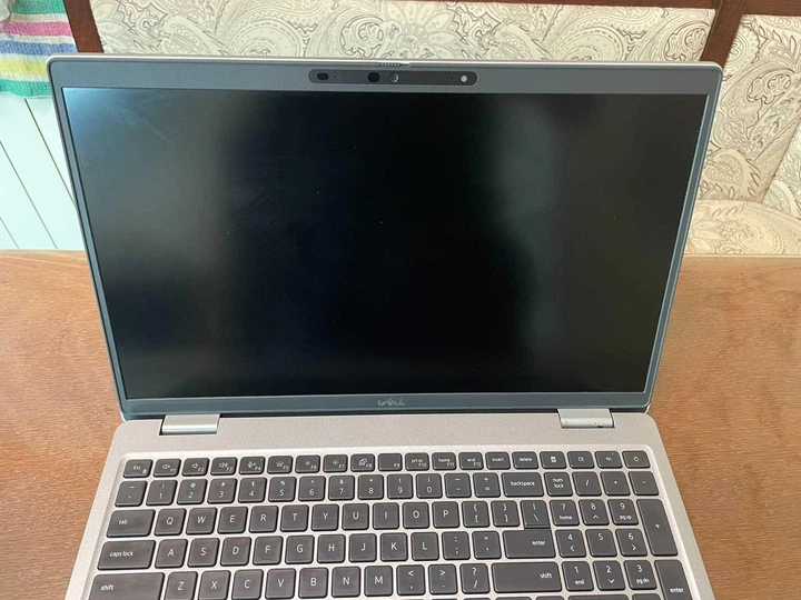 Ноутбук Dell Latitude 5520 I7-1185G7/16/SSD512/Intel iris Xe Б/В - Фото 2 Ноутбук Dell Latitude 5520 I7-1185G7/16/SSD512/Intel iris Xe Б/В - изображение 2