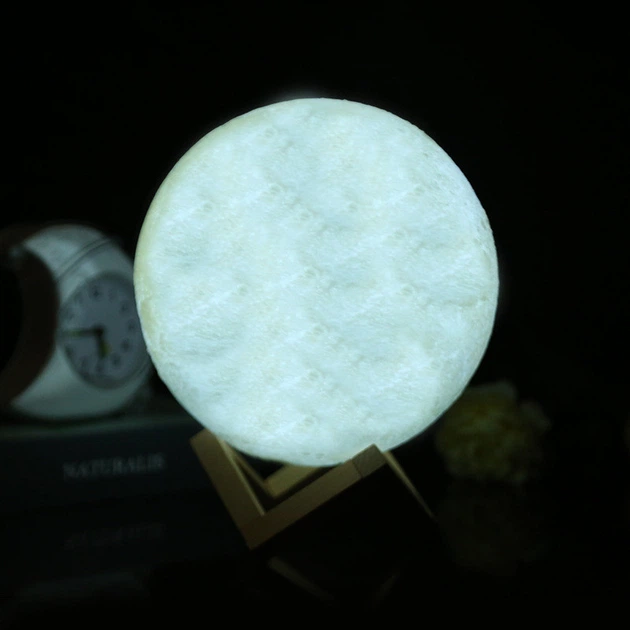 Світильник міні нічник на батарейках Magic 3D Moon Lamp Cool White - изображение 2