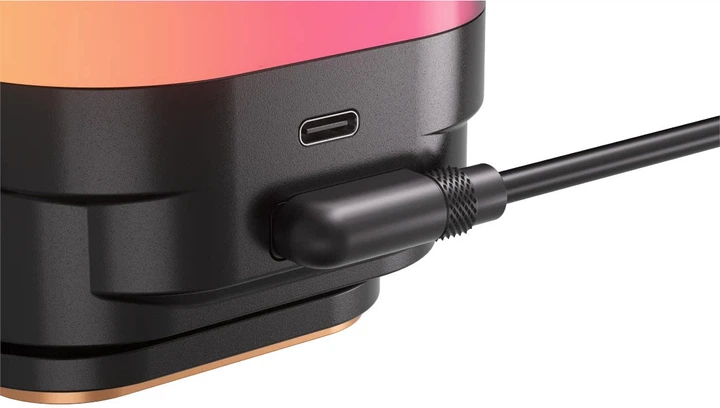 System chłodzenia wodą Corsair iCUE Link TITAN 240 RX LCD Black (CW-9061022-WW) - obraz 4