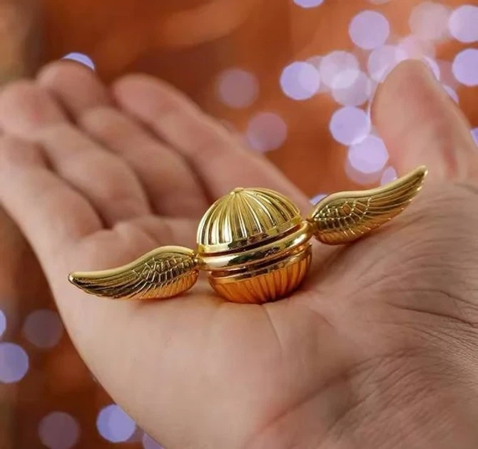 Игрушка антистресс спинер Snitch Гарри Пттер золотой (567) - Фото 4 Игрушка антистресс спинер Snitch Гарри Пттер золотой (567) - изображение 4