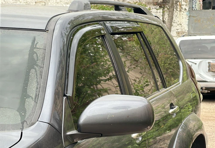 Вітровики (4 шт, HIC) для Toyota Land Cruiser Prado 120 2002-2009 рр - зображення 7