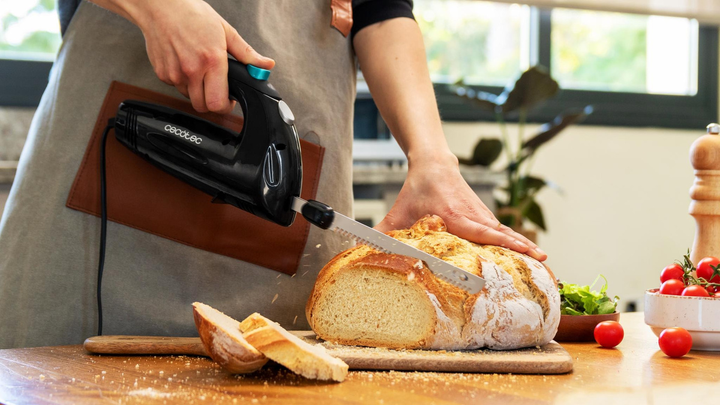 Ніж електричний Cecotec Cut-Eat 1800 з 3 змінними лезами чорний (8435484031837) - зображення 4