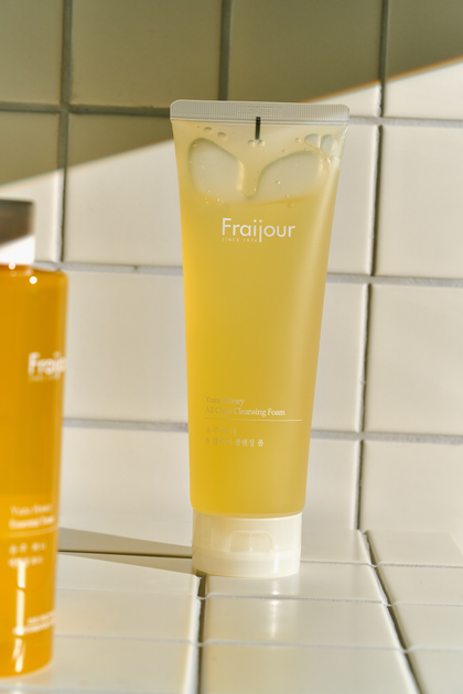 Пінка для вмивання Fraijour Yuzu Honey All Clear 250 мл (8802929007984) - зображення 5