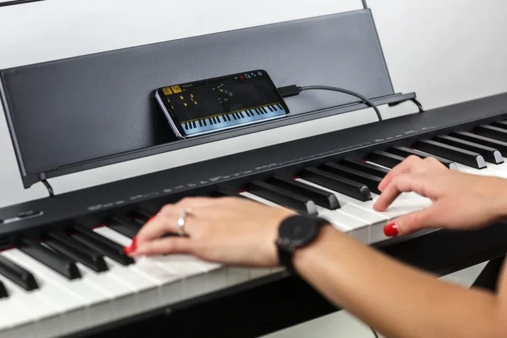 Цифровое пианино Casio CDP-S110 Black (CDP-S110BKC7) (стойка, педаль, пюпитр, блок питания) - изображение 6