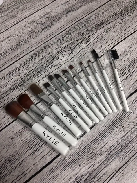 Набор кистей для макияжа KYLIE 12 штук - изображение 3