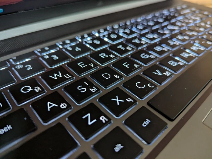 Мобильная рабочая станция HP zBook Studio G7 / 15.6" (1920x1080) IPS / Intel Core i9-10885H (8 (16) ядер по 2.4 - 5.3 GHz) / 32 GB DDR4 / 512 GB SSD / nVidia Quadro RTX 3000, 6 GB GDDR6, 192-bit / TouchID / WebCam / Windows 10 б/у - Фото 6 Мобильная рабочая станция HP zBook Studio G7 / 15.6" (1920x1080) IPS / Intel Core i9-10885H (8 (16) ядер по 2.4 - 5.3 GHz) / 32 GB DDR4 / 512 GB SSD / nVidia Quadro RTX 3000, 6 GB GDDR6, 192-bit / TouchID / WebCam / Windows 10 б/у - изображение 6