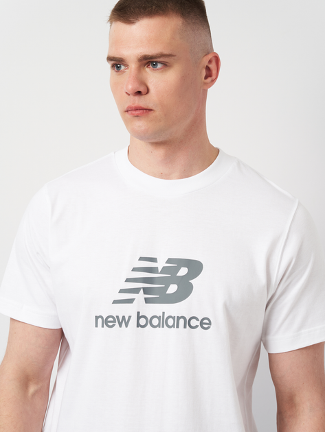 Футболка бавовняна довга чоловіча New Balance Stacked Logo MT41502 2XL Біла (196941811383) - зображення 4