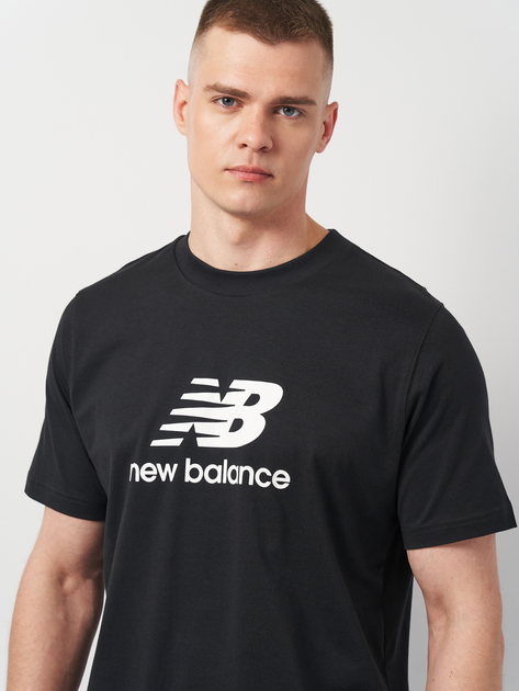 T-shirt męski bawełniany New Balance Stacked Logo MT41502 M Czarny (196941811048) - obraz 4
