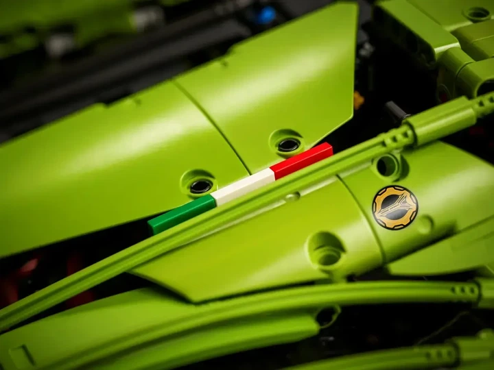 Конструктор Technic Lamborghini Sian FKP 37 3696 деталей (42115) - Фото 6 Конструктор Technic Lamborghini Sian FKP 37 3696 деталей (42115) - зображення 6