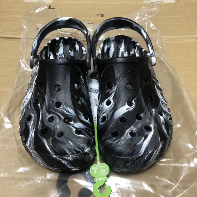 Чоловічі крокси Crocs Baya Marbled Clog Black/White (48/49, чорний) - зображення 6
