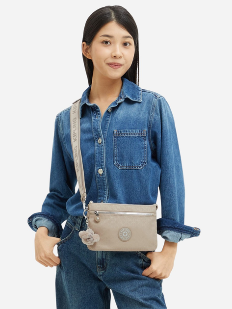 Torebka crossbody damska materiałowa Kipling Riri KPKI474542N1001 Beżowa - obraz 2