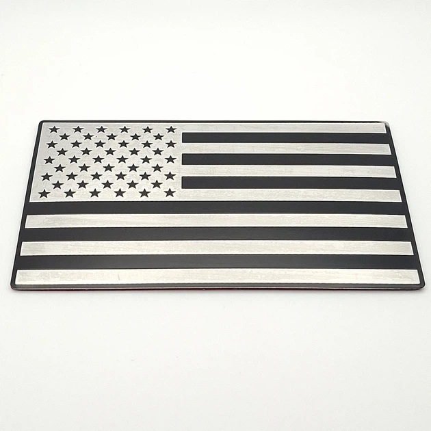 Эмблема алюминиевая флаг США (хром+чёрный, матовый) 12,0*7,5 см - изображение 4