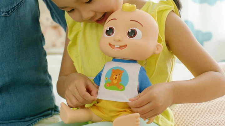 Інтерактивна іграшка CoComelon Roto Plush Джей Джей зі звуком - изображение 13