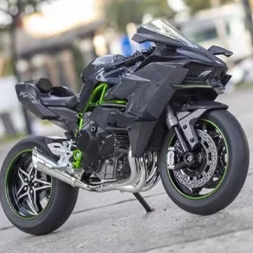 Модель мотоцикла миникопия Kawasaki Ninja H2R создана в масштабе 1
