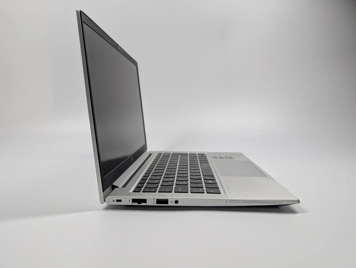 Ноутбук HP EliteBook 630 G9, i5-1245U.13.3 IPS FHD / 16 gb / 512