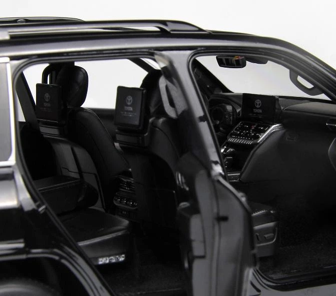 Модель автомобиля Toyota Land Cruiser LC300 ZX 2024 Black by LCD